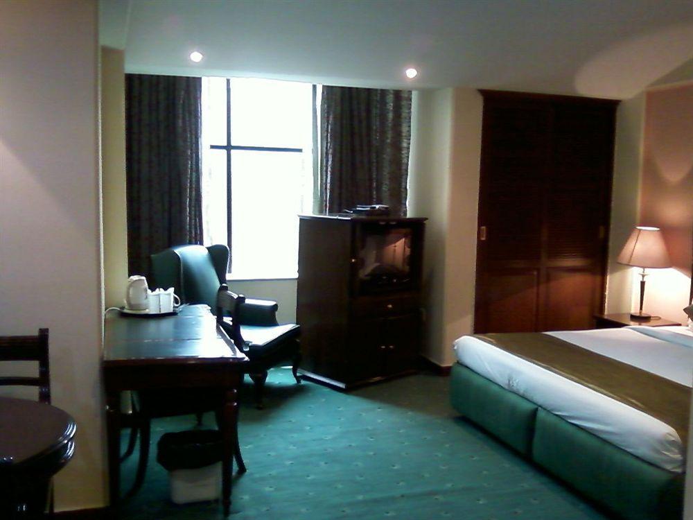 Treebo Corporate Park Hotel New Delhi Luaran gambar