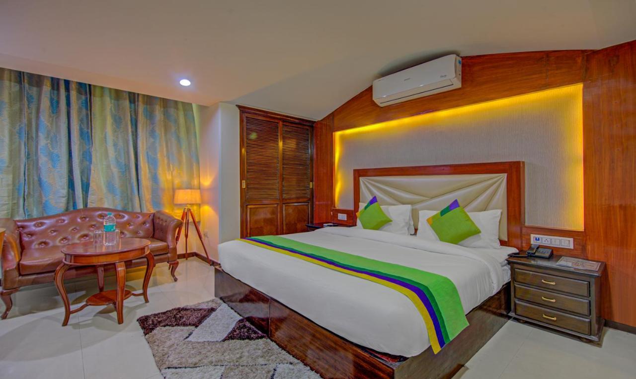 Treebo Corporate Park Hotel New Delhi Luaran gambar