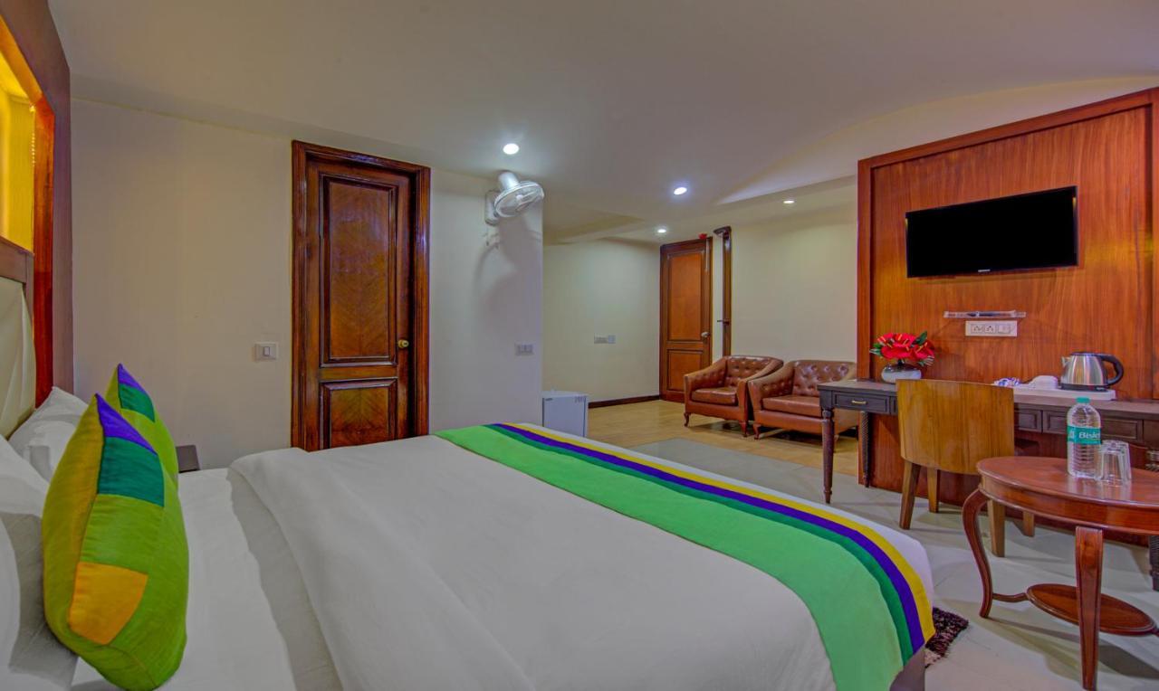 Treebo Corporate Park Hotel New Delhi Luaran gambar