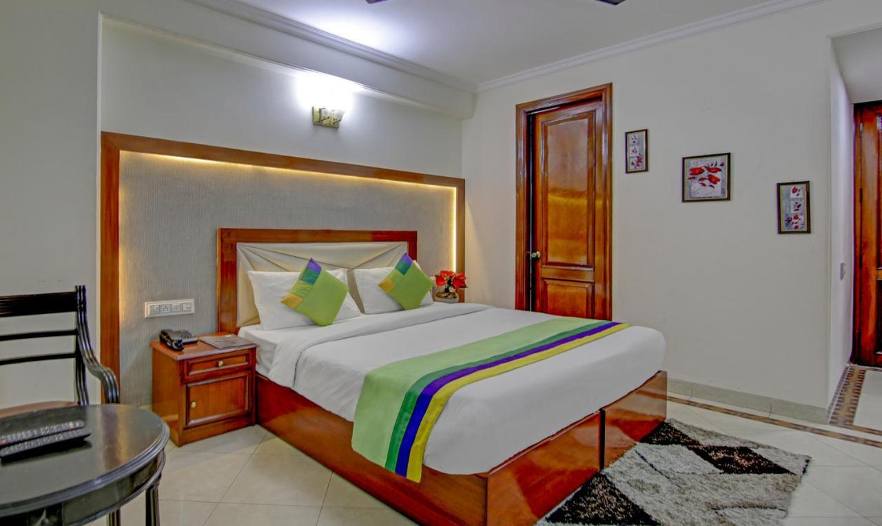 Treebo Corporate Park Hotel New Delhi Luaran gambar