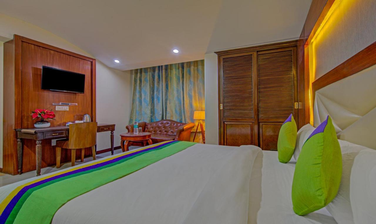 Treebo Corporate Park Hotel New Delhi Luaran gambar