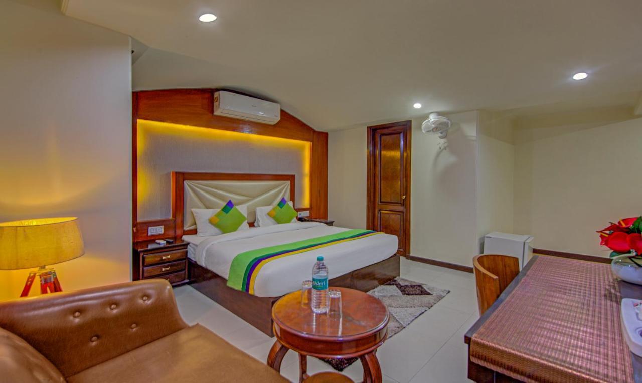 Treebo Corporate Park Hotel New Delhi Luaran gambar